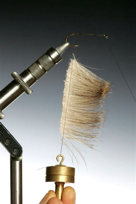 Making A Deer Hair Dubbing Loop Thefeatherbender Fly Tying Fly