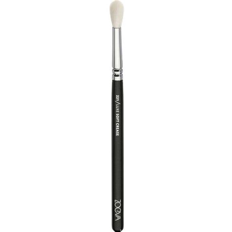 Zoeva Luxe Soft Crease Brush Liked On Polyvore Featuring