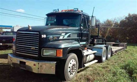 Mack Cl 1996 Daycab Semi Trucks