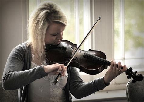 Fiddler Traditional Irish Fiddle Player Tara Breen Perform Flickr