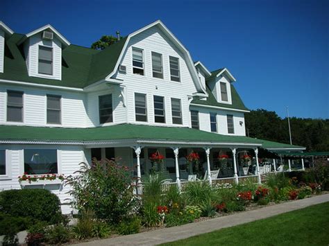 Portage Lake Yacht Club A Fine Place To Spend The Weekend Flickr