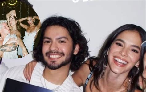 Bruna Marquezine e Xolo Maridueña atores aparecem juntos em Ano Novo