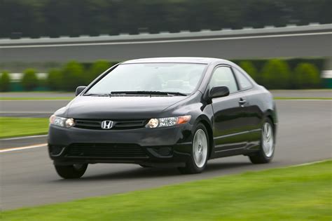 Honda Civic Coupe (2008) - picture 9 of 19