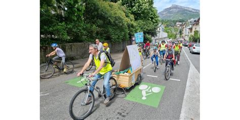 En images 140 cyclistes font la vélorution à Chambéry