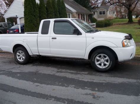 Sell Used 2002 Nissan Frontier Xe Extended Cab Pickup 2 Door 24l In