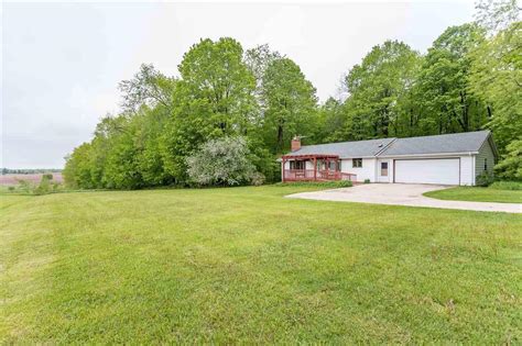 W9145 School Rd Hortonville Wi 54944 Mls 50203764 Redfin