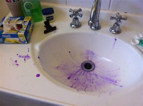 How To Remove Hair Dye Stains From Bathroom Sink Howtoremvo