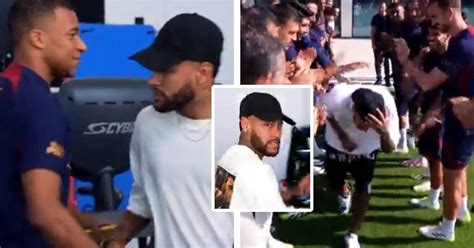 Accolade Avec Mbappé Haie Dhonneur Et Plus Neymar A Fait Ses Adieux Au Psg Vidéo