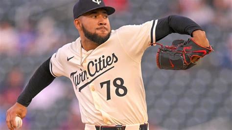 Highlights: Mariners at Twins