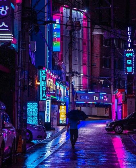 Arts Neon Dreamland Atmospheric Photographs Of Tokyo After Dark Artofit