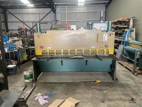 Used Kleen KLEEN KleenKut 6 5mm X 2 5m Guillotine Australian Made