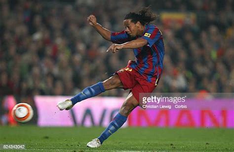 50 Ronaldinho Real Madrid 2005 Stock Photos, High-Res Pictures, and ...