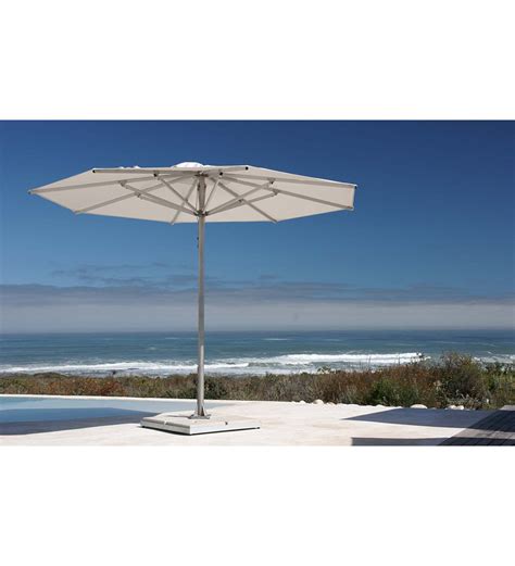 Woodline Shade Solutions • 11 Storm Round Center Post Umbrella