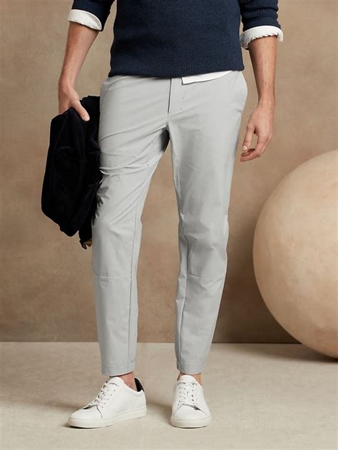 Banana Republic Motion Tech Hybrid Pant