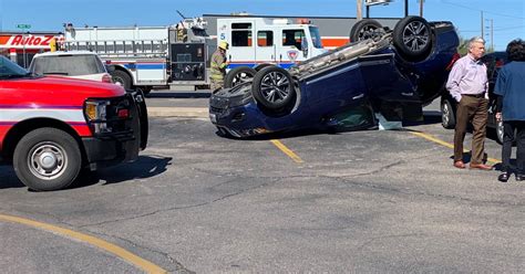 Watch Scary Rollover Crash In The H E B Parking Lot