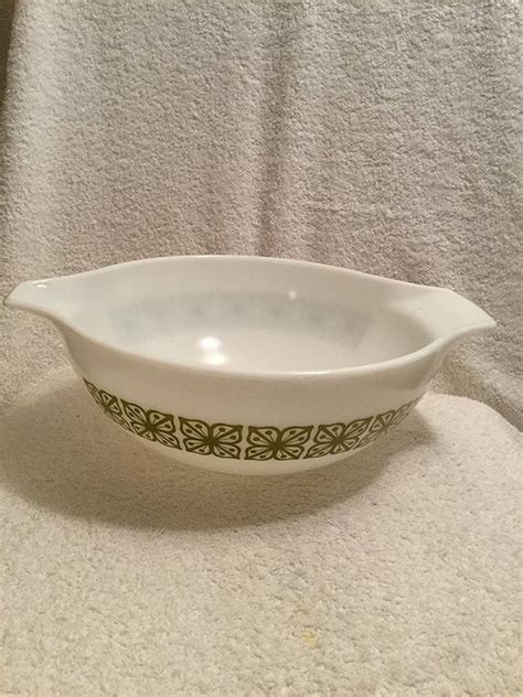 Vintage Pyrex Green Square Verde Cinderella Four 4 Quart Mixing