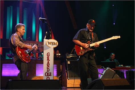 Why Johnny Rivers’ Height Makes Him Stand Out in Country Music - Veja Store Site