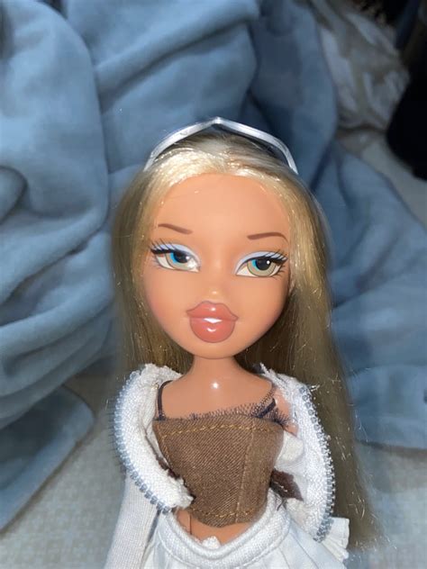 Bratz Back To School Cloe Hobbies And Toys Toys And Games On Carousell