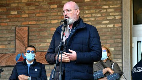 Bonaccini Si Candida Alla Segreteria Del Pd Il Momento Di Esserci