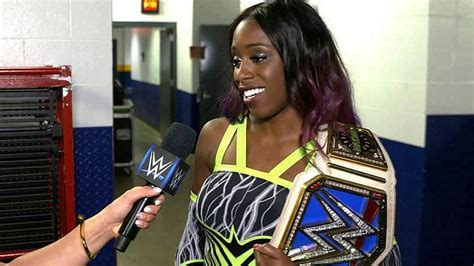 Top Champion recalls watching Naomi at a WWE event