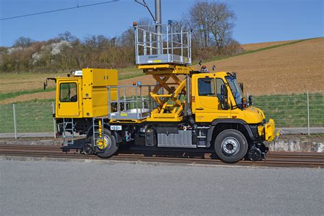 Road Rail Unimog Special Construction For Taiwan