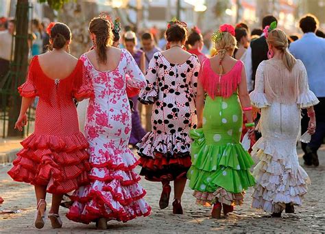 tipical dress feria