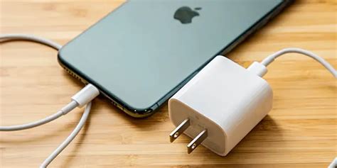 Can You Charge Your Iphone 12 With Old Charger Poweruptips