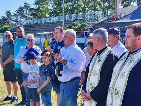 Diplomă de excelență acordată de primarul Ion Lungu rugby ului