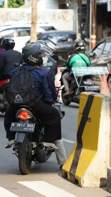 Polisi Jaga Titik Rawan Pemotor Lawan Arah Catat Lokasinya