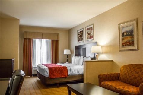 Comfort Suites $105 ($̶1̶4̶8̶) - UPDATED 2018 Prices & Hotel Reviews ...