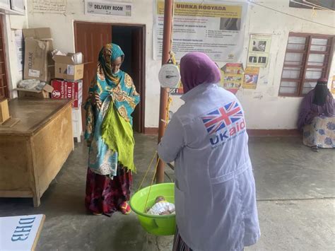 Outreach Clinics Bring Healthcare Services Closer To Displaced Communities Unicef Somalia