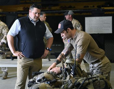 how to become special ops