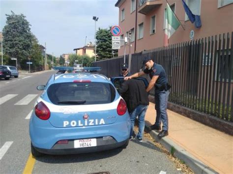 Desenzano Viene Espulso E Torna Sul Garda Arrestato Dagli Agenti Del