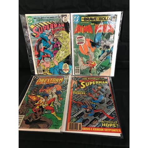 DC COMICS BOOK LOT