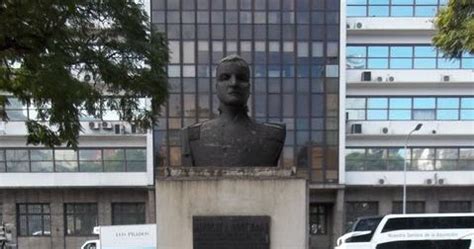 Monumentos y Estatuas de Buenos Aires San Nicolás 1