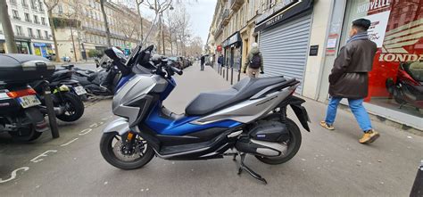 Tous Les Duels Duel Bmw R Rt Vs Honda Goldwing Nouvelle Donne En