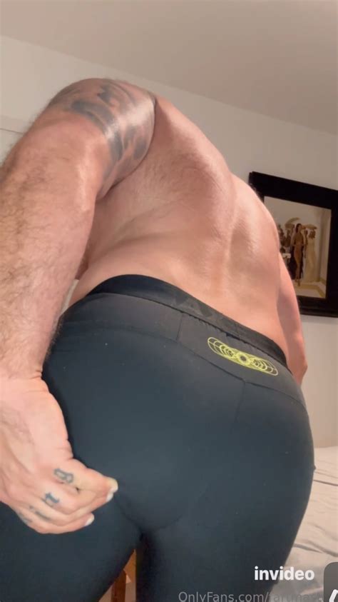 Hot Beefy Muscle Dad Farting Loud Asf ThisVid