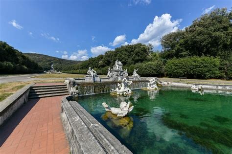 Der königspalast von caserta italienische reggia di caserta ist eine