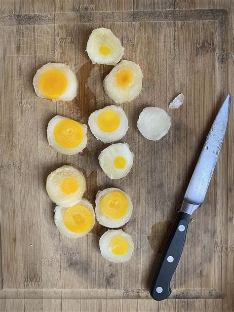 Two Very Strange Ways To Cook Eggs Styleblueprint