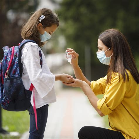 Tecsalud Desarrolla Servicio De Consejer A De Covid Para Escuelas