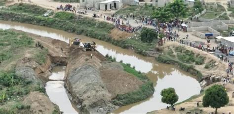 Haitianos Desv An R O Masacre Para Continuar Con La Construcci N Del Canal