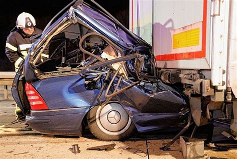 T Dlicher Unfall Auf Der A Nahe Chemnitz Blick Mittelsachsen