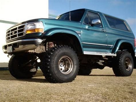 1993 Ford Bronco XLT Photo Gallery 1 9