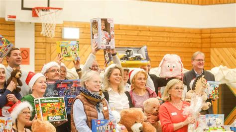 Kostenlose Geschenke In Hof Sch Ne Bescherung F R Jedes Kind Hof