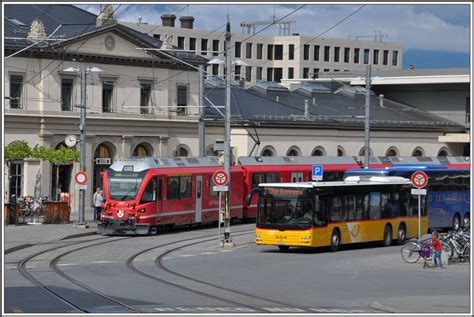 Der R1444 Mit ABe 8 12 3511 Erreicht Den Bahnhof Chur Und Hat Platz