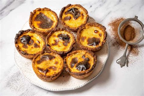 Pastel de Nata Recipe (Portuguese Custard Tarts) - Spanish Sabores