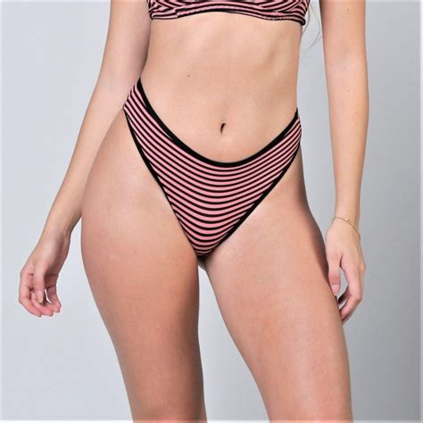 Calcinha Fio Poliamida Listras Viés Callas Ilumine Lingerie