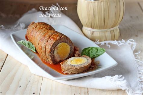 Rotolo Di Carne Al Sugo Farcito Con Uova Sode Un Classico Per Le Feste