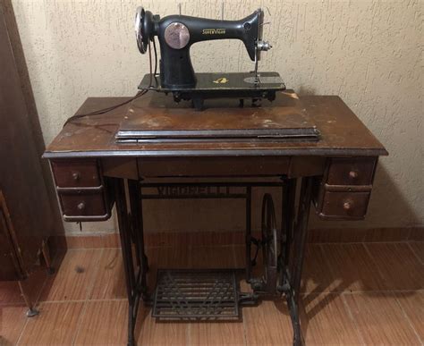 M Quina De Costura Antiga Gabinete Vigorelli Produto Vintage E