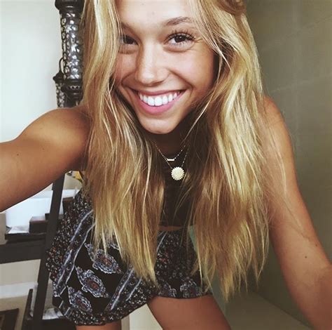 Alexis Ren Alexis Ren Photo 39312895 Fanpop